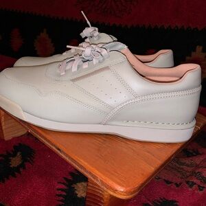 Rockport/New Balance mens walking shoes